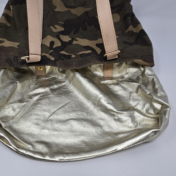 MICHAEL KORS CAMOUFLAGE SHOULDER BAG PURSE CAMO SOFT LEATHER GOLD INTERIOR WOMEN - Picture 15 of 16